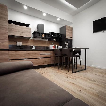 L Arche Comfort & Relax Brown Home Di Via Varesina 밀라노 외부 사진