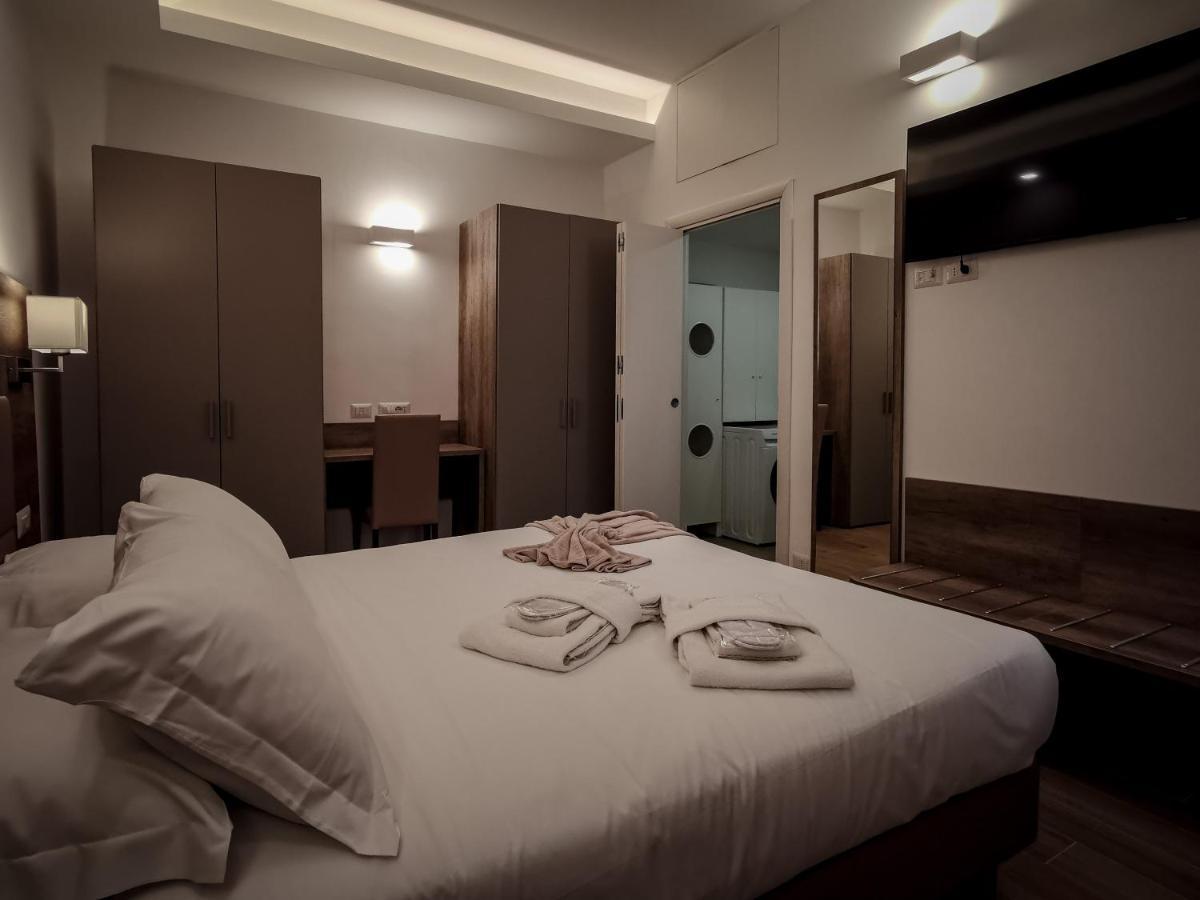 L Arche Comfort & Relax Brown Home Di Via Varesina 밀라노 외부 사진